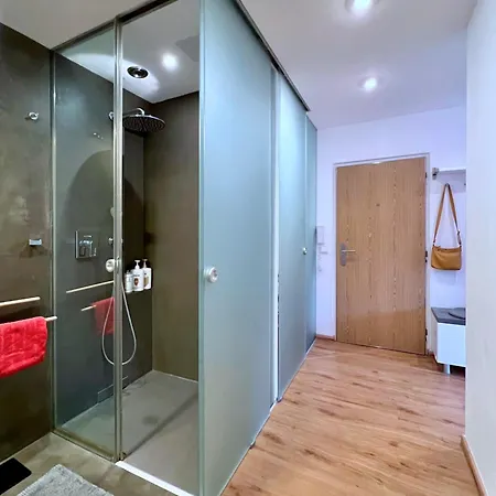 Jana's Apartment, Free Parking 布拉格