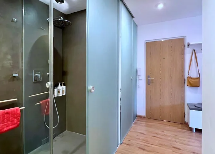 Jana's Apartment, Free Parking פראג